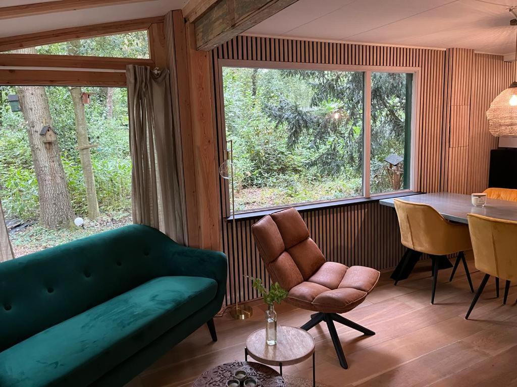 Huisje In Het Bos 추이드라렌 외부 사진